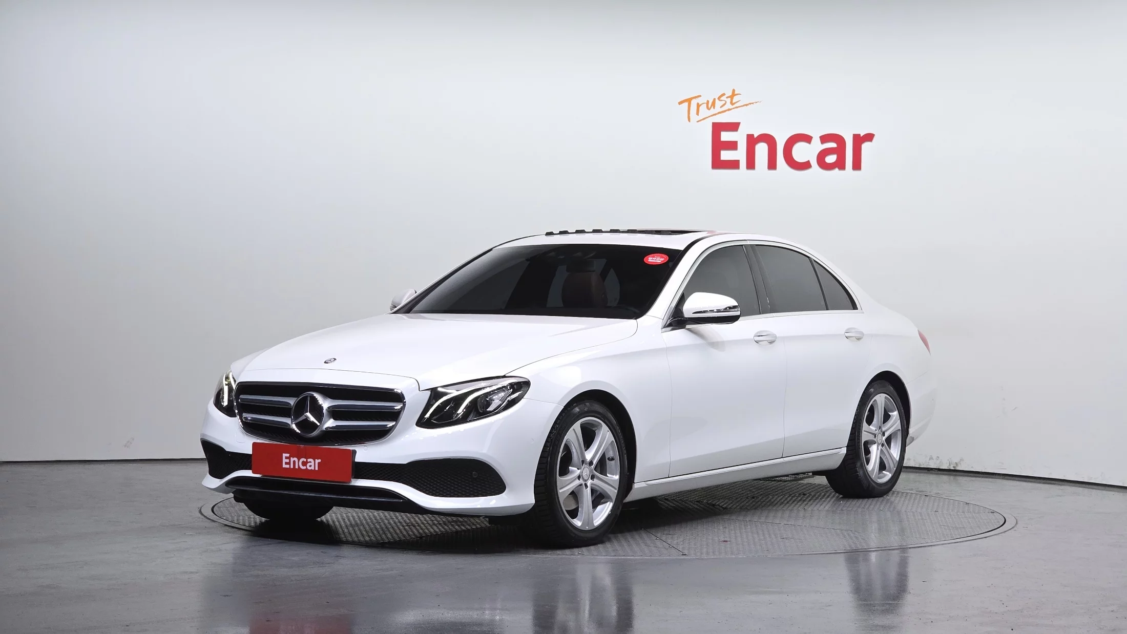 Mercedes-Benz E-Класс 2016