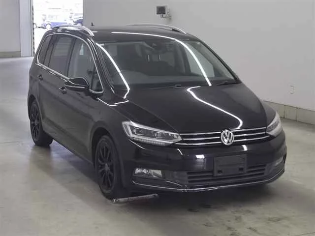 Volkswagen Golf Touran Лот № 25066 2017