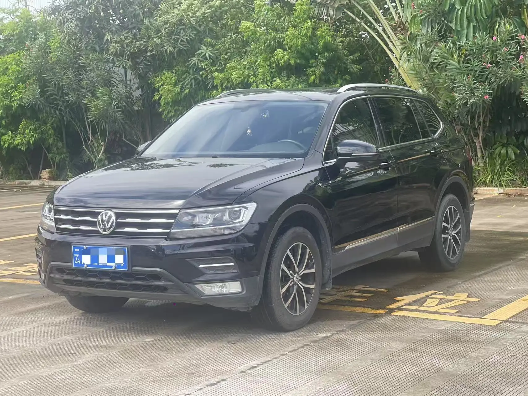 Volkswagen Tiguan L №19992442 2019