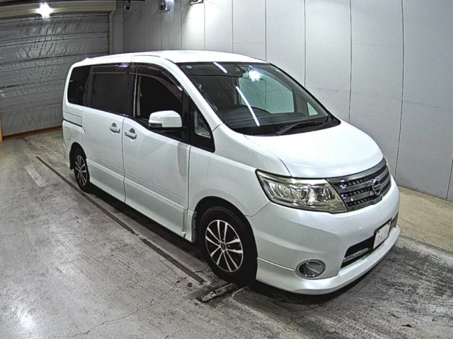 Nissan Serena Лот № 2008