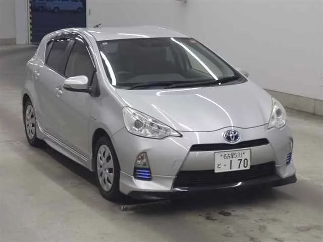 Toyota Aqua I