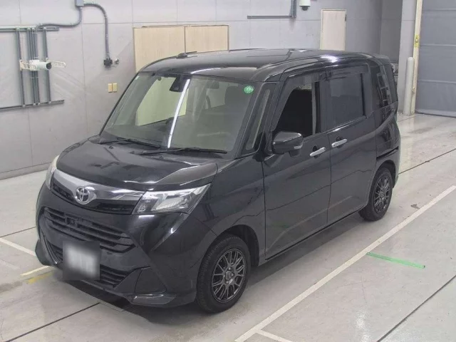 Toyota Vitz Лот № 10090 2011