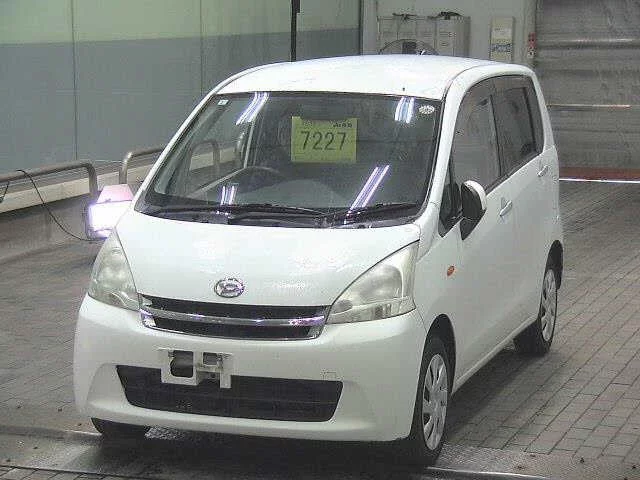 Daihatsu Move Лот № 2011