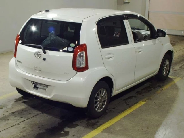 Toyota Passo Лот № 2014