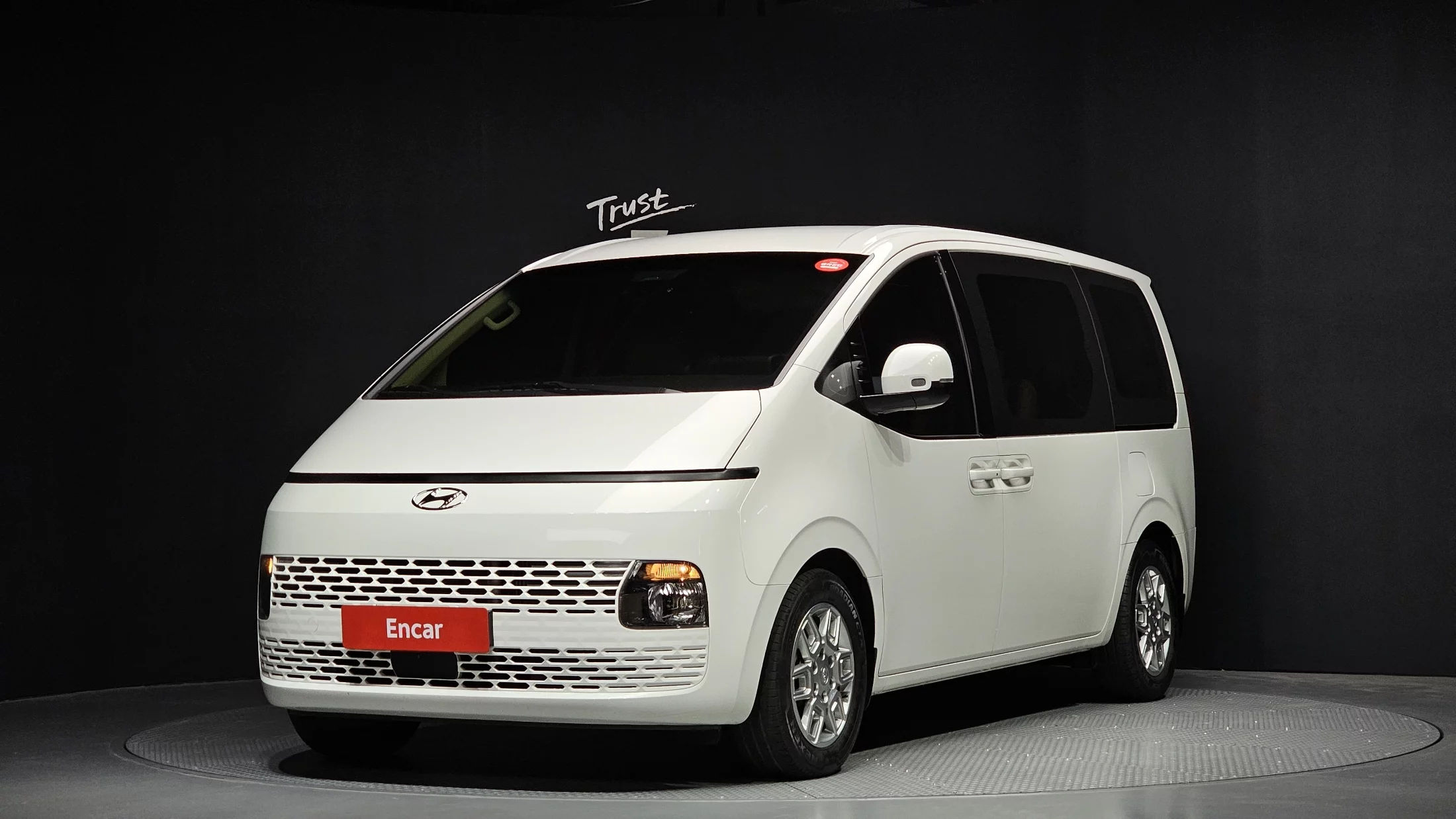 Hyundai Staria 4Wd Tourer 11-Seater Modern 2023