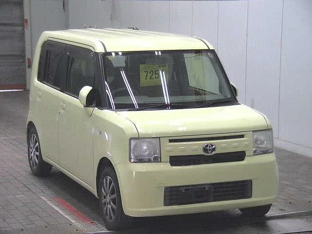 Toyota Pixis Space