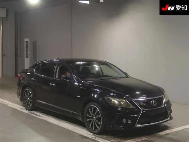 Lexus LS IV