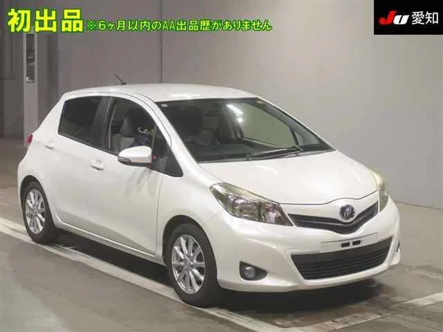 Toyota Vitz Лот № 2011