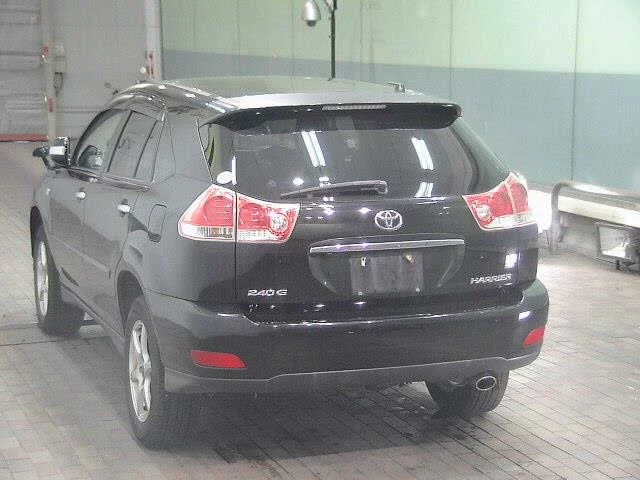 Toyota Harrier Лот № 2010
