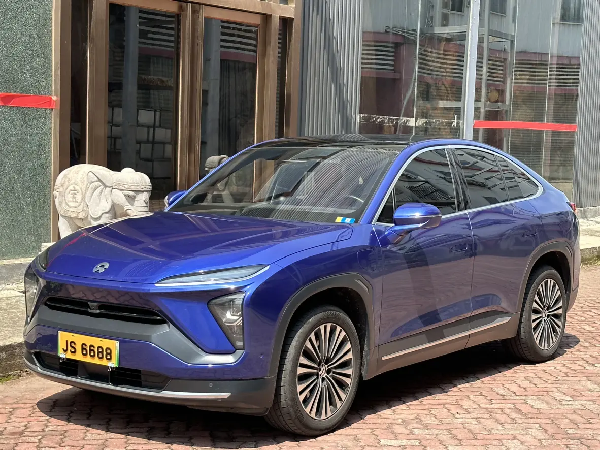 Nio EC6