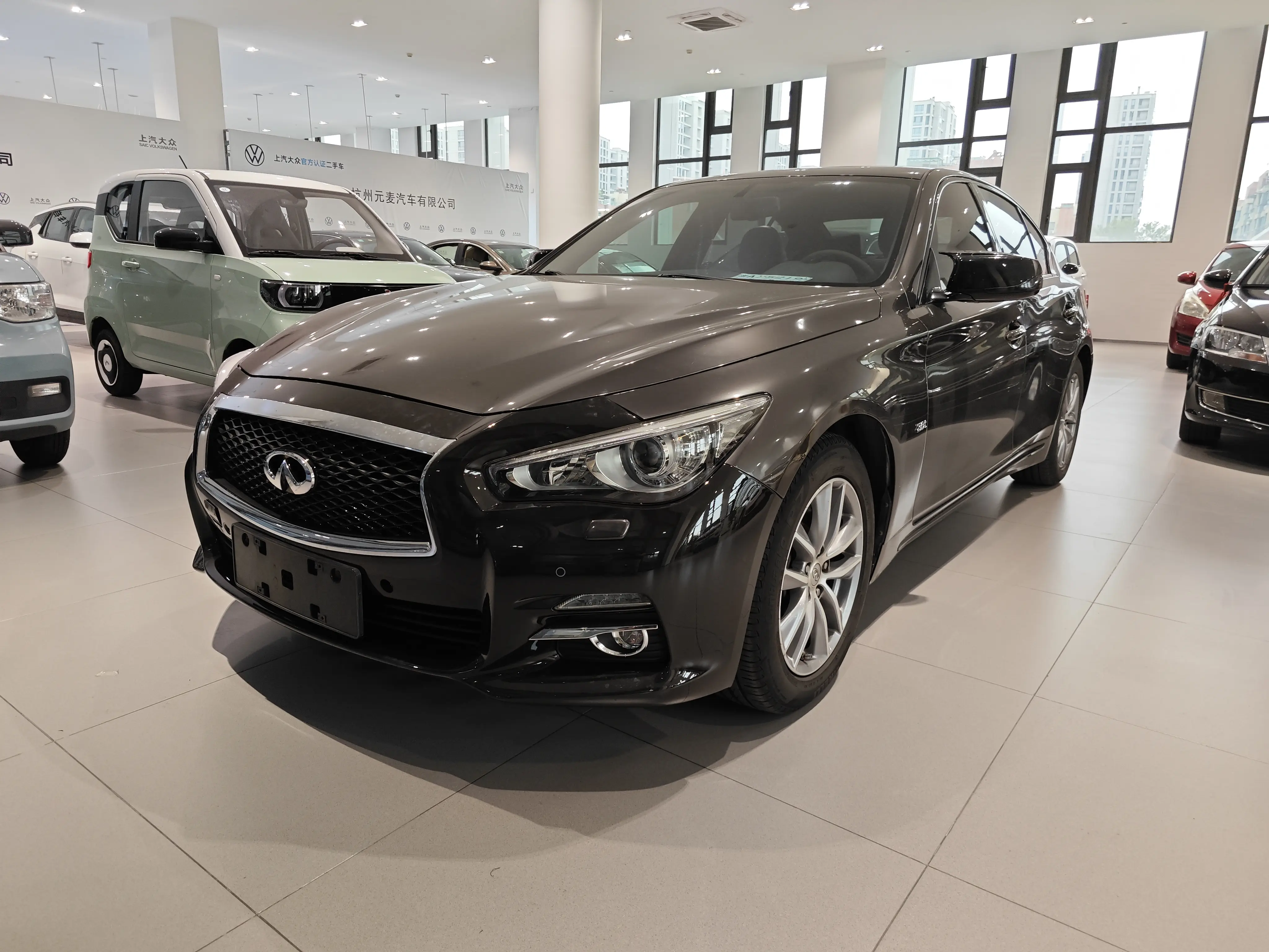 Infiniti Q50L №20079896 2016