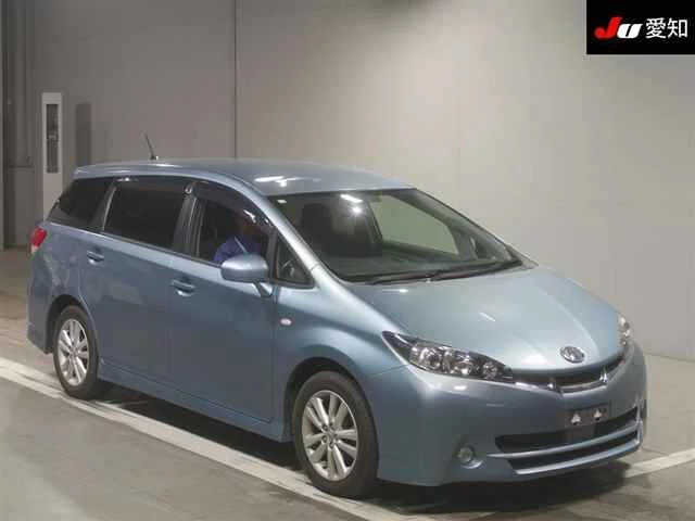 Toyota Wish Лот № 30645 2010