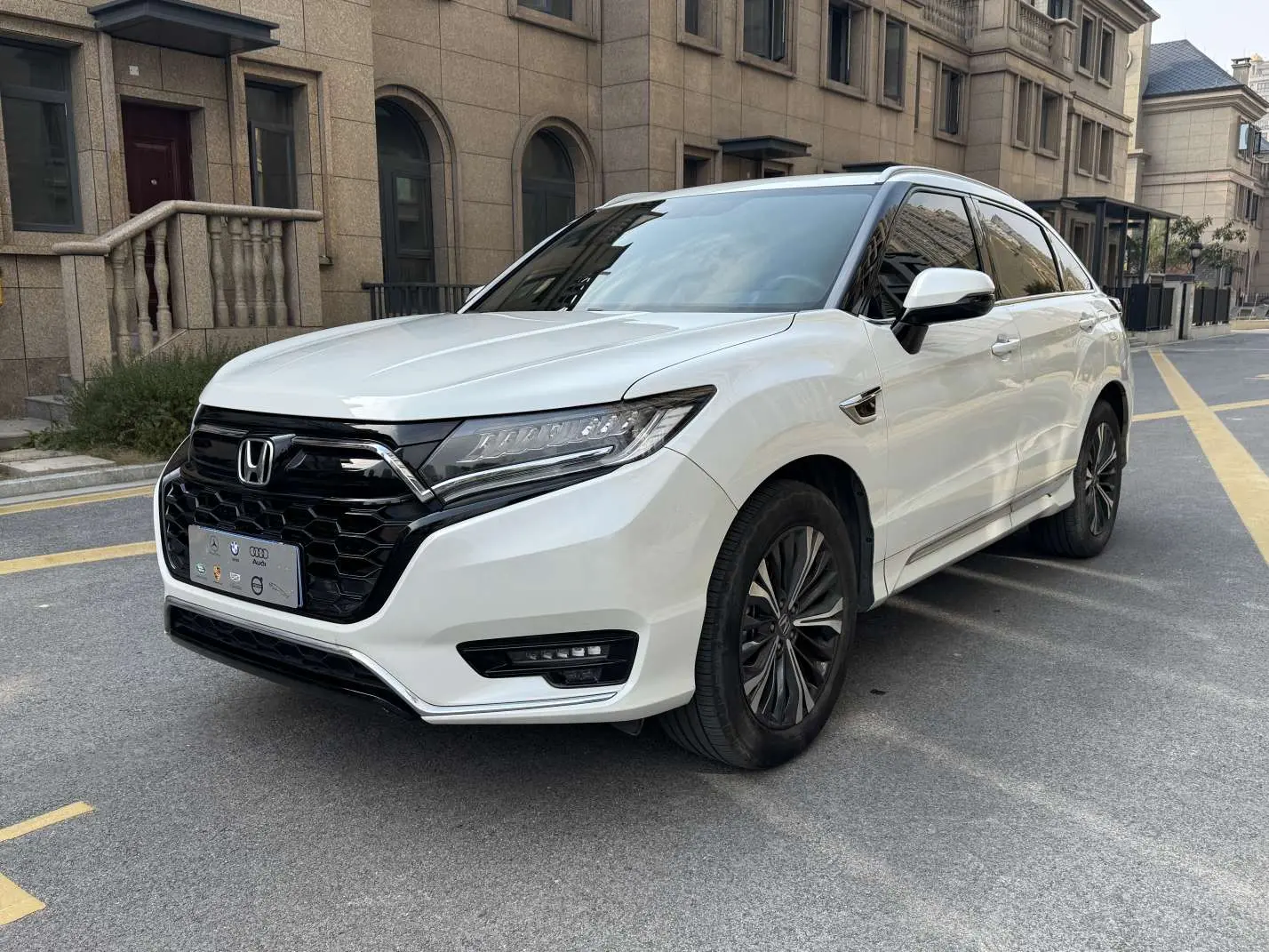 Honda UR-V I Рестайлинг 2