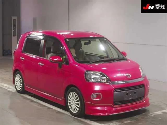 Toyota Porte Лот № 30561 2015