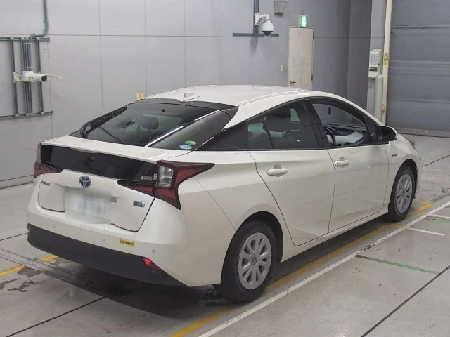 Toyota Prius Лот № 30518 2019