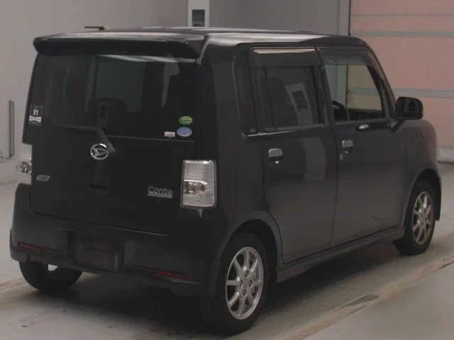 Daihatsu Move V
