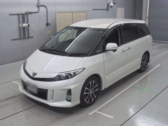 Toyota Estima Лот № 30497 2013