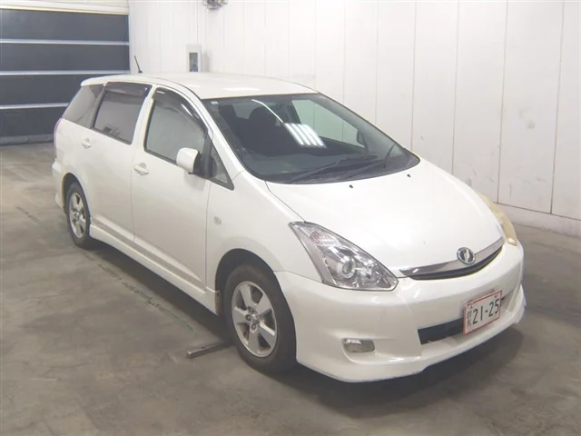 Toyota Wish I Рестайлинг