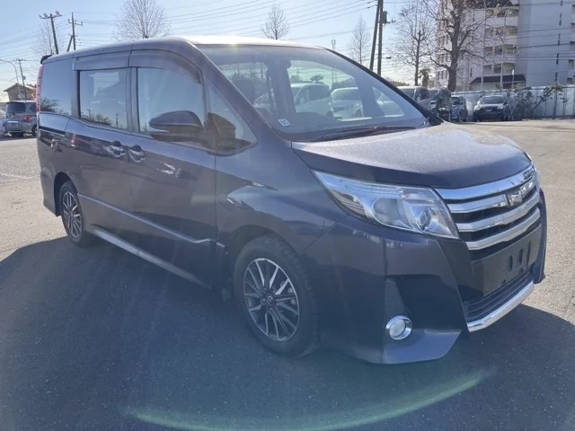 Toyota Noah III (R80)