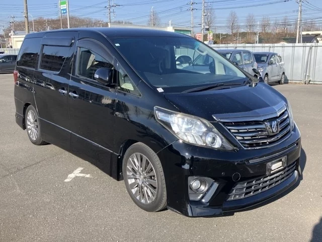 Toyota Alphard II