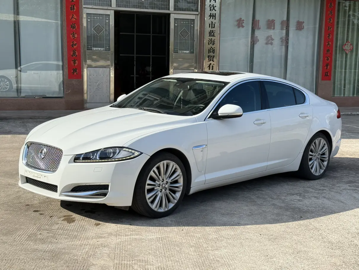 Jaguar Xf №20104928 2012