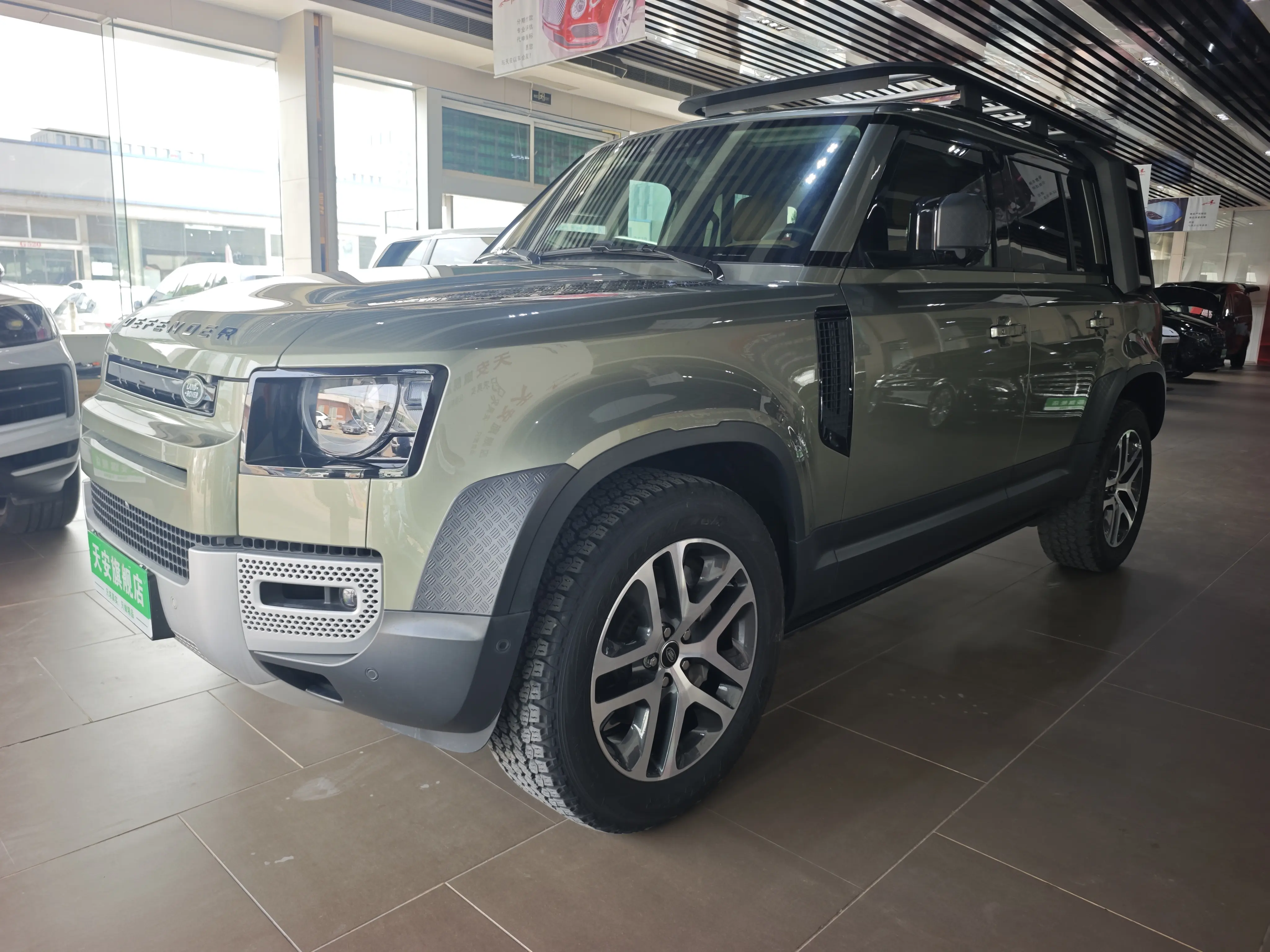 Land Rover Guard №20124671 2024