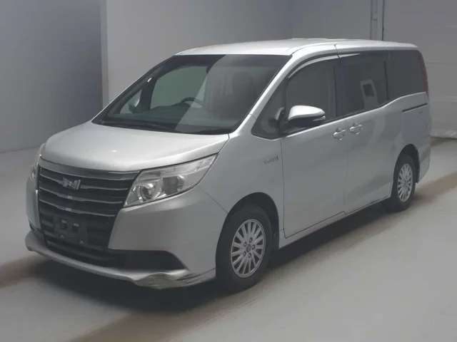 Toyota Noah III (R80)