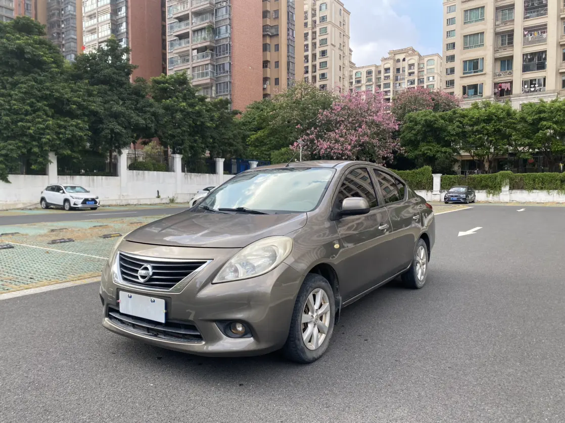 Nissan Sunlight №19022970 2013