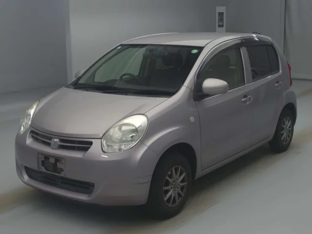 Toyota Roomy I