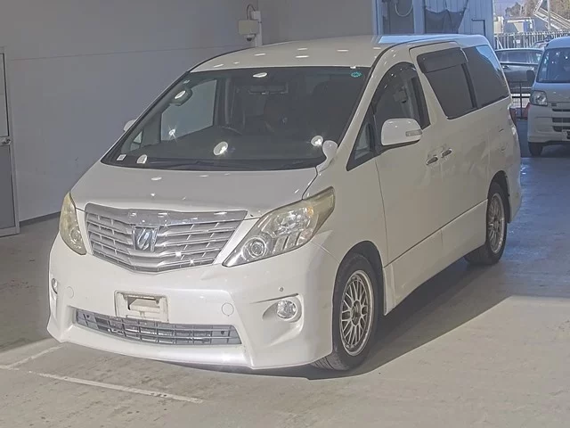 Toyota Alphard Лот № 2010