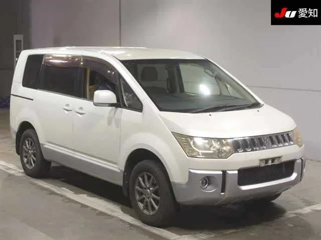 Mitsubishi Delica D5 Лот № 30152 2011