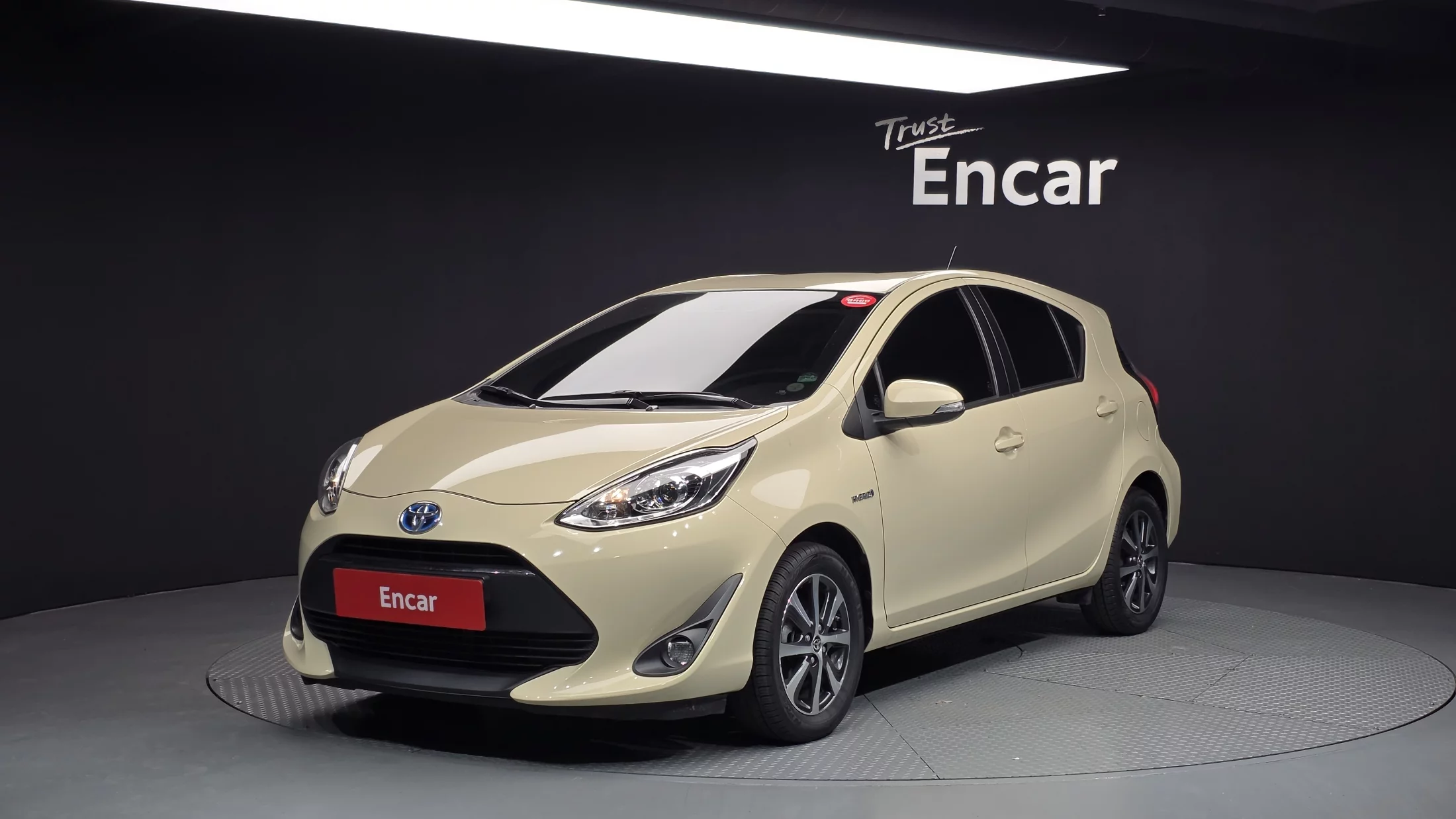 Toyota Prius IV (XW50)