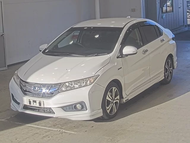 Honda Grace Лот № 2015