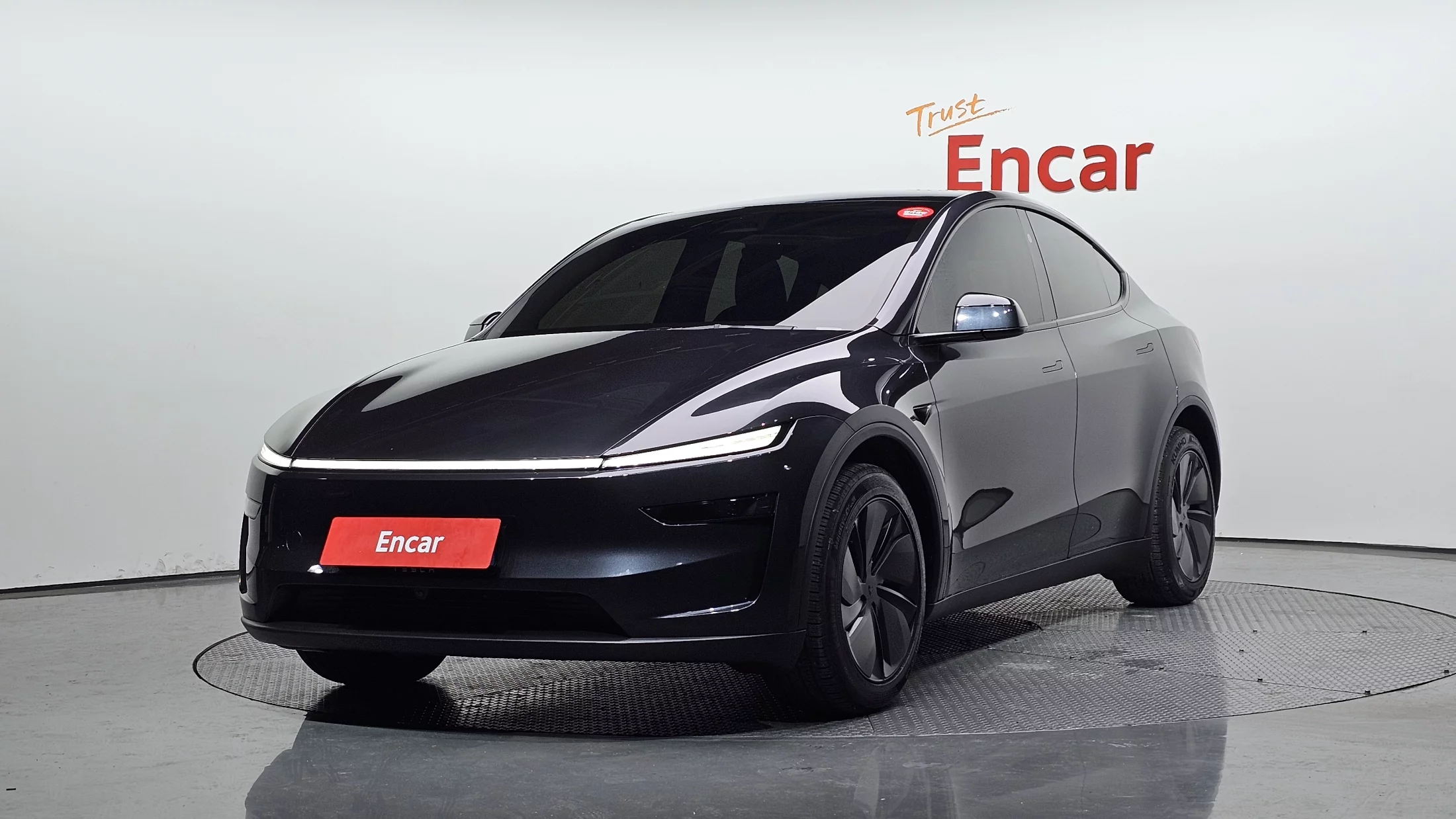 Tesla Model Y Rwd, Электромобиль RWD 2025