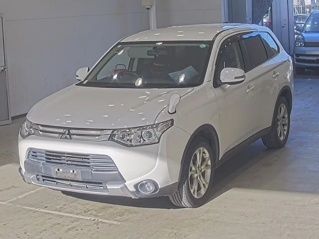 Mitsubishi Outlander Лот № 2015