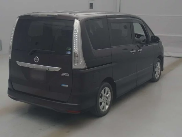 Nissan Serena Лот № 77016 2012