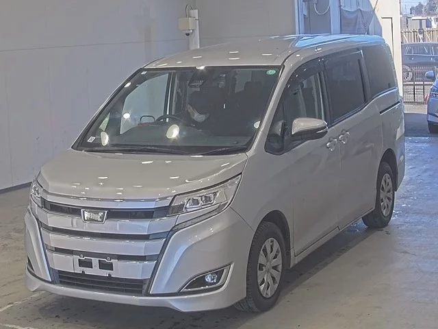 Toyota Noah Лот № 2018