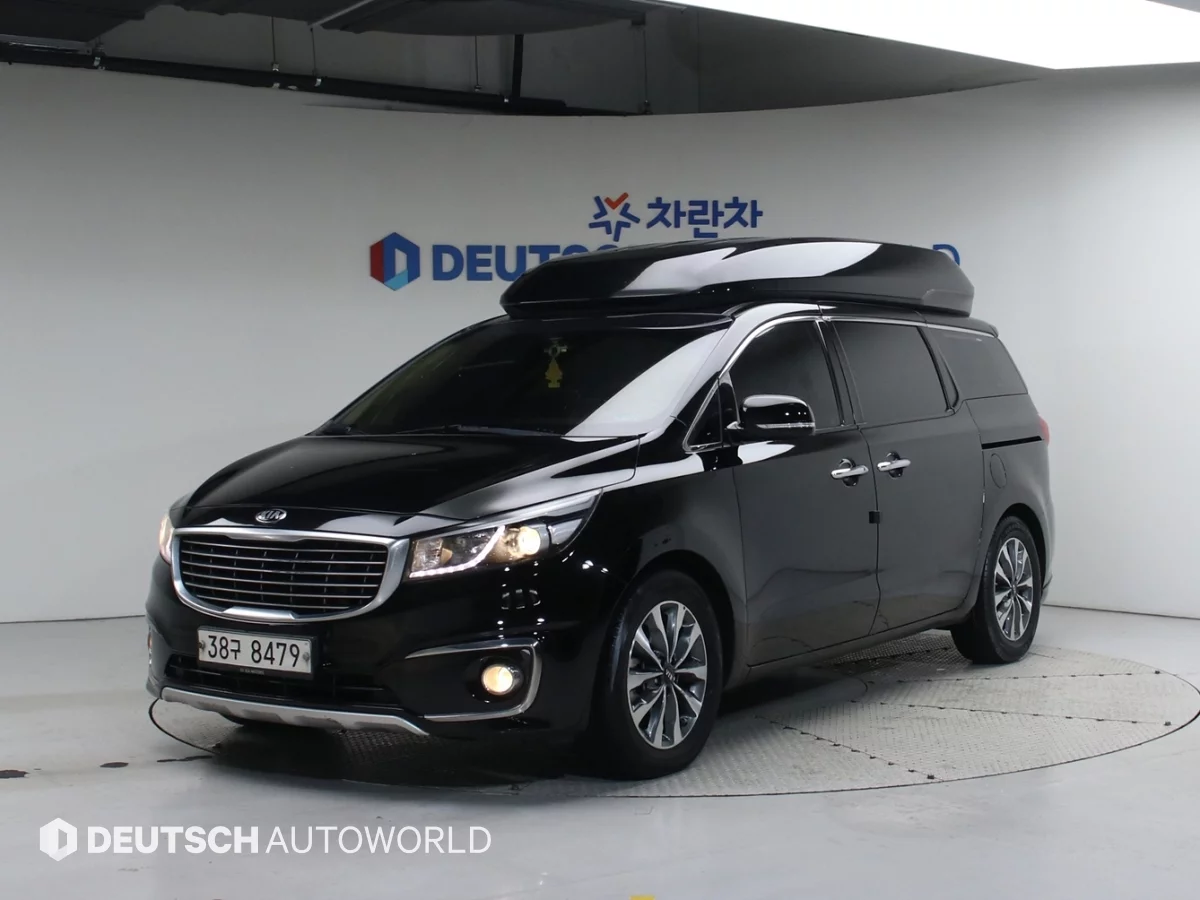 Kia Carnival 9-Seater Hi-Limousine Luxury 2015
