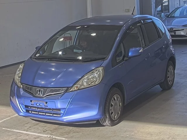 Honda Fit Лот № 2011