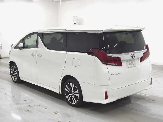 Toyota Alphard Лот № 2022