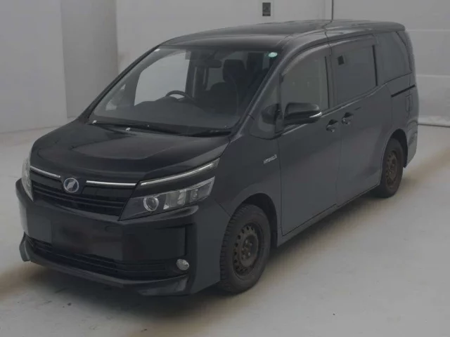 Toyota Voxy Лот № 70163 2014