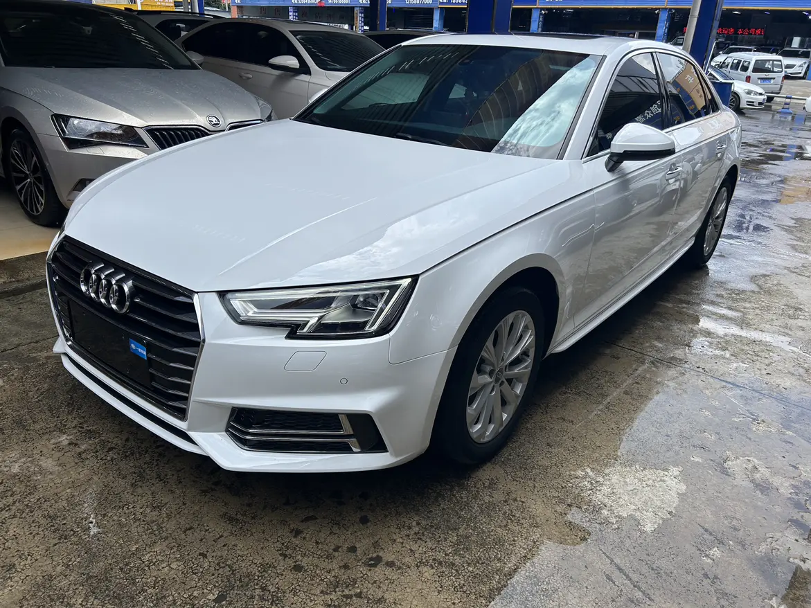 Audi A4 V (B9)