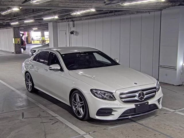 Mercedes-Benz E Class Лот № 576 2016