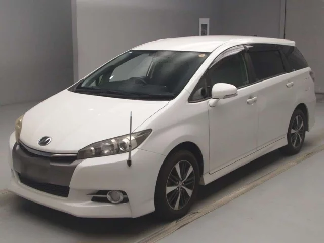 Toyota Wish II Рестайлинг