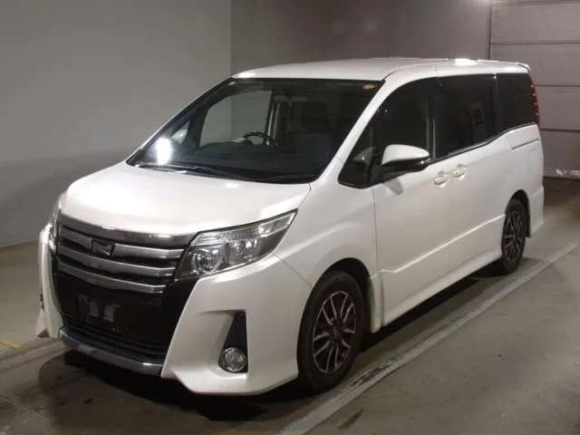 Toyota Noah III (R80)