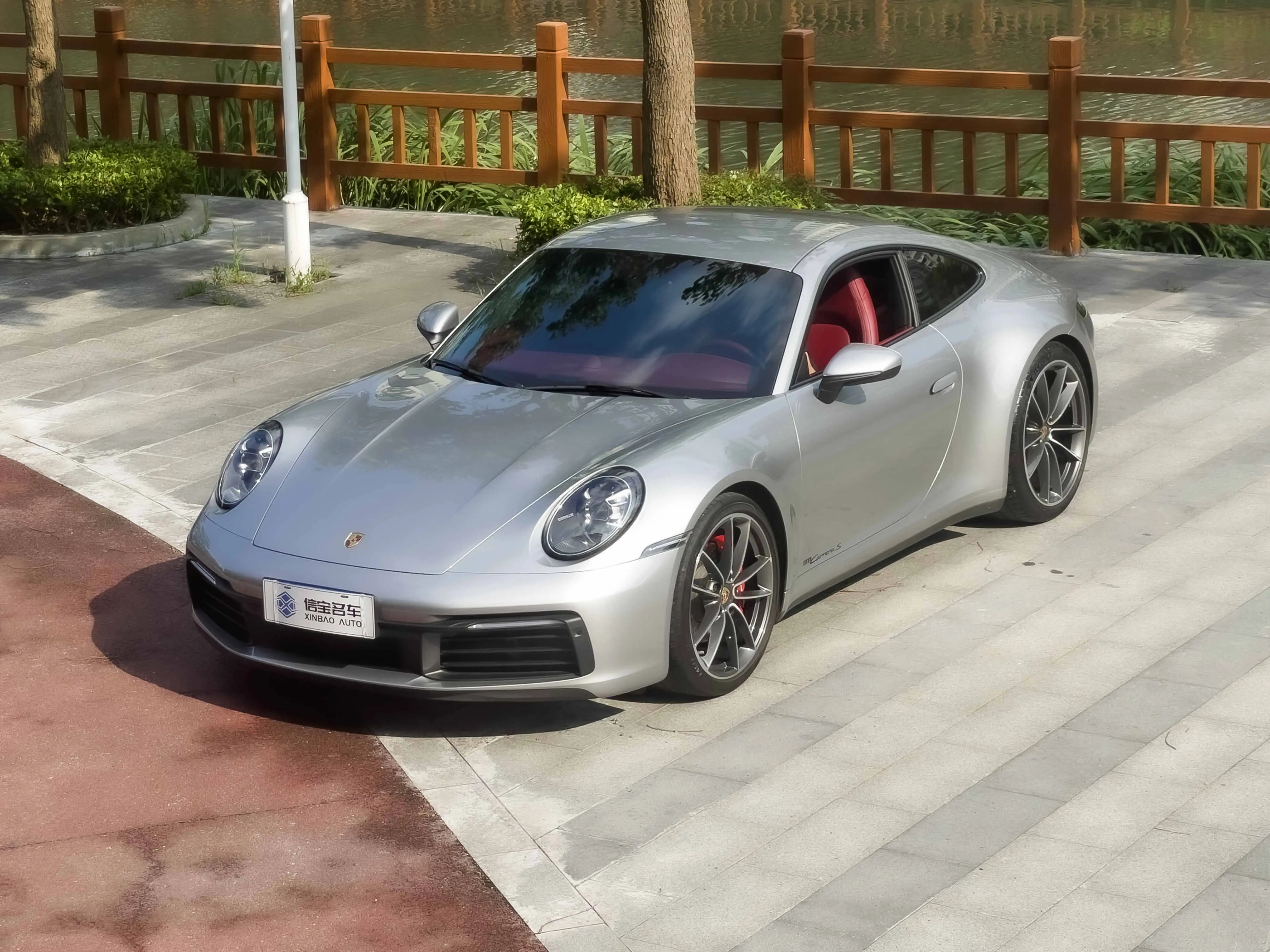 Porsche 911 VIII (992)