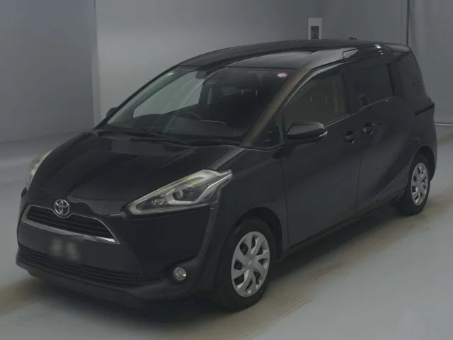 Toyota Sienta Лот № 72018 2016