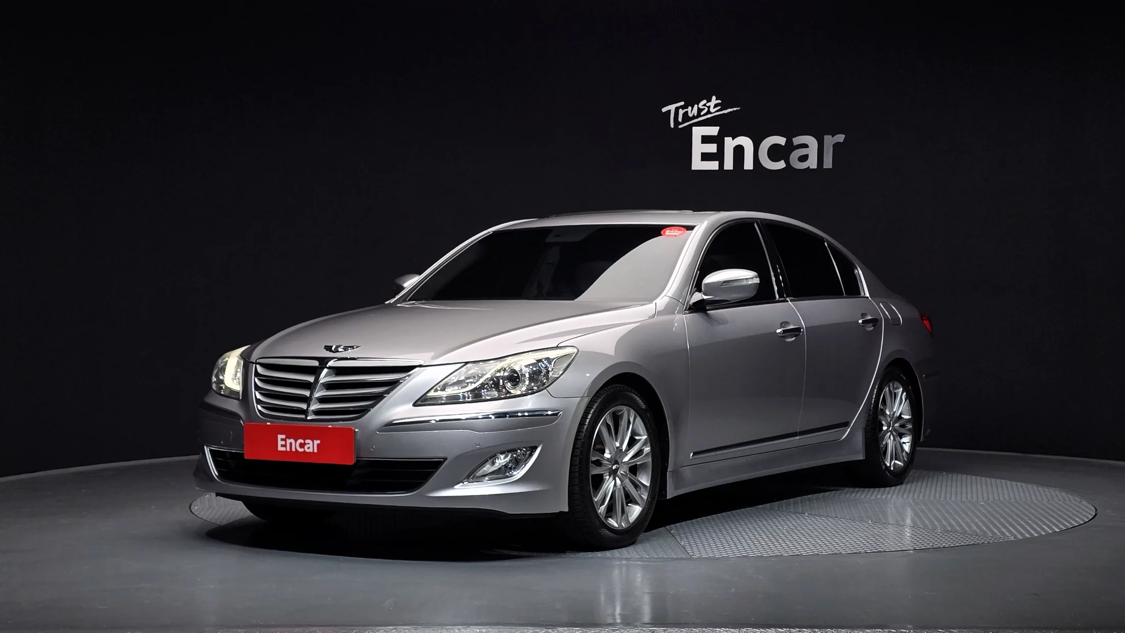 Hyundai Genesis 2012