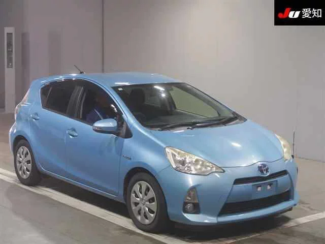 Toyota Aqua I