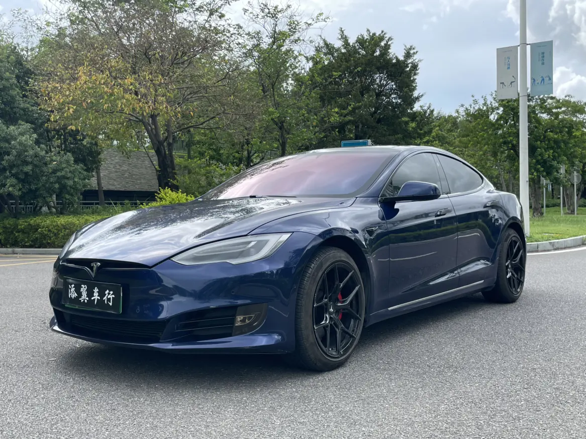 Tesla Model S I Рестайлинг